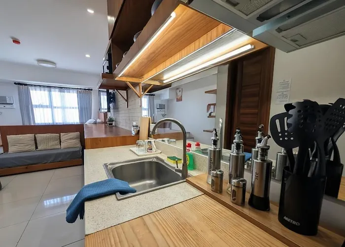 Unit, W Pool & Gym Access * Себу